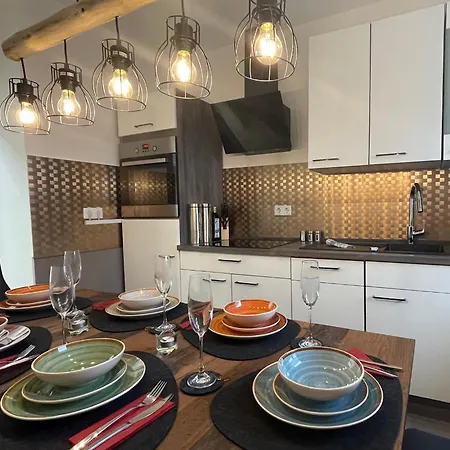 - Ausstattung - Kostenlos Netflix/wifi/parken *