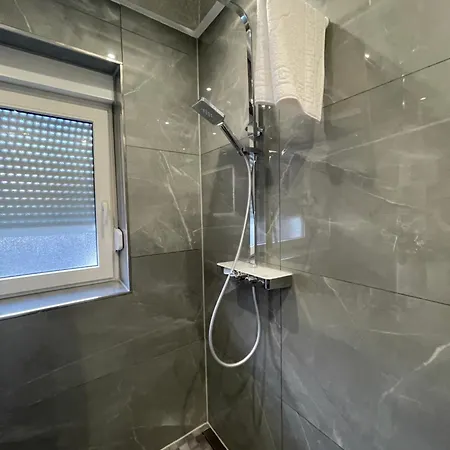 - Ausstattung - Kostenlos Netflix/wifi/parken * Gladbeck