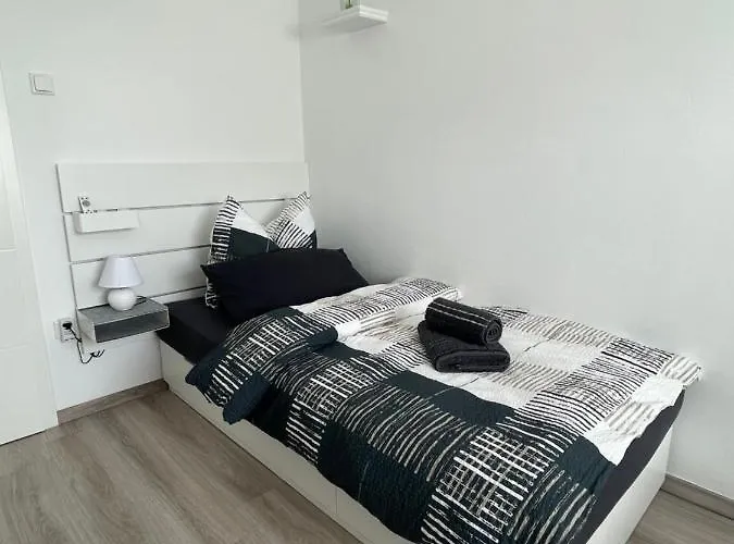 - Ausstattung - Kostenlos Netflix/wifi/parken